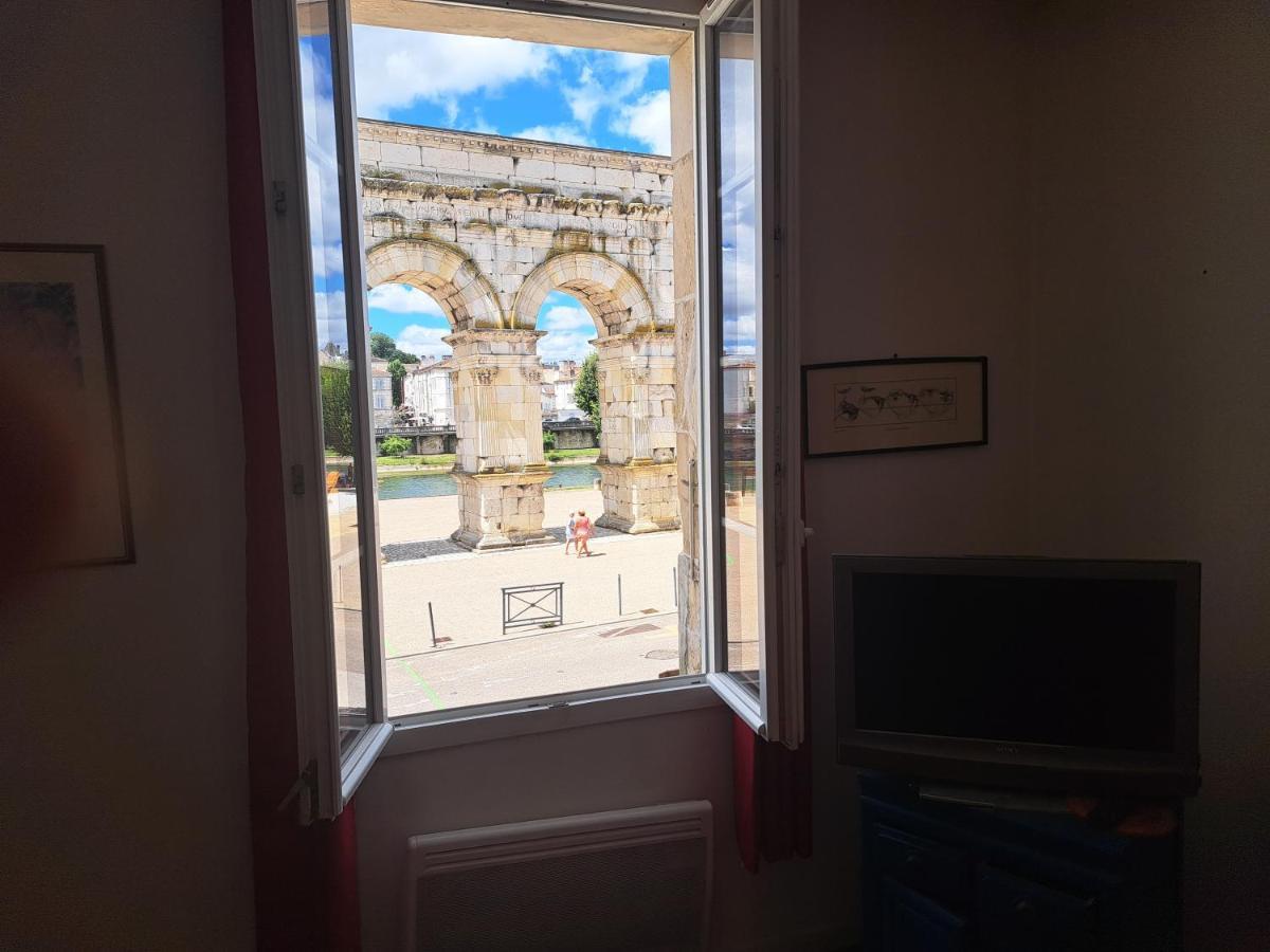 Loft Vue Imprenable Sur Le Vieux Saintes Apartamento Exterior foto